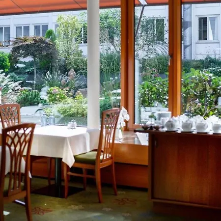 Hotel Kronenhotel 4*