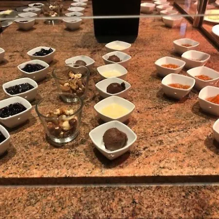 كرونينهوتيل 4*