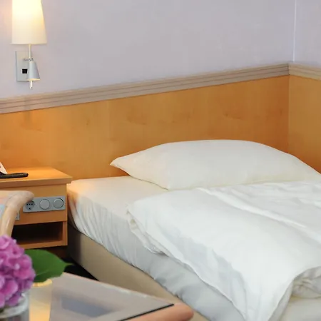 Szálloda Kronenhotel Stuttgart