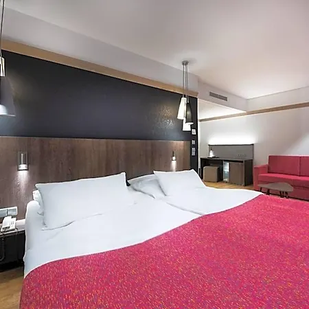 Szálloda Kronenhotel 4*