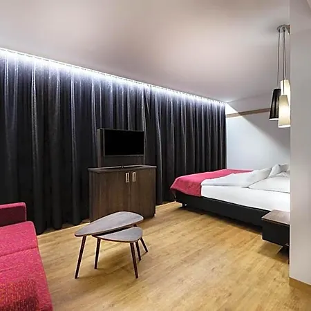 Kronenhotel 4*