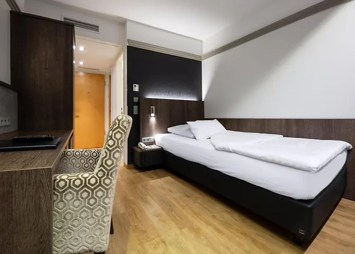 Hotel Kronenhotel 4*