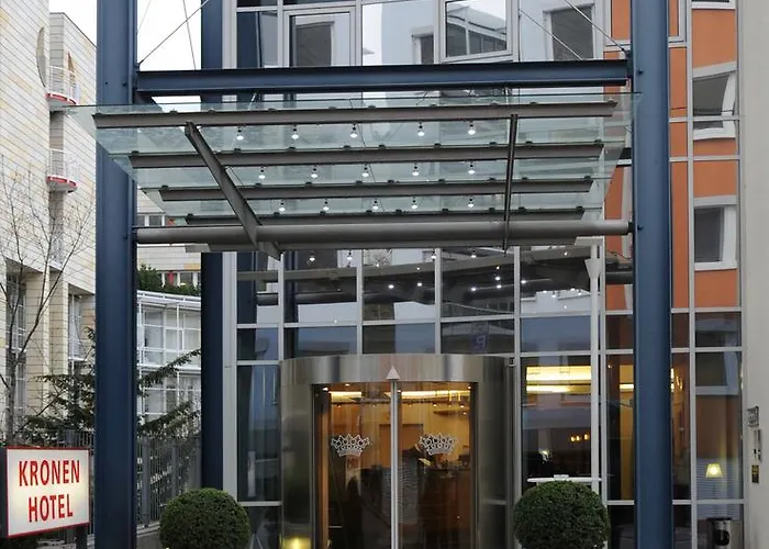 Kronenhotel Hotel 4*