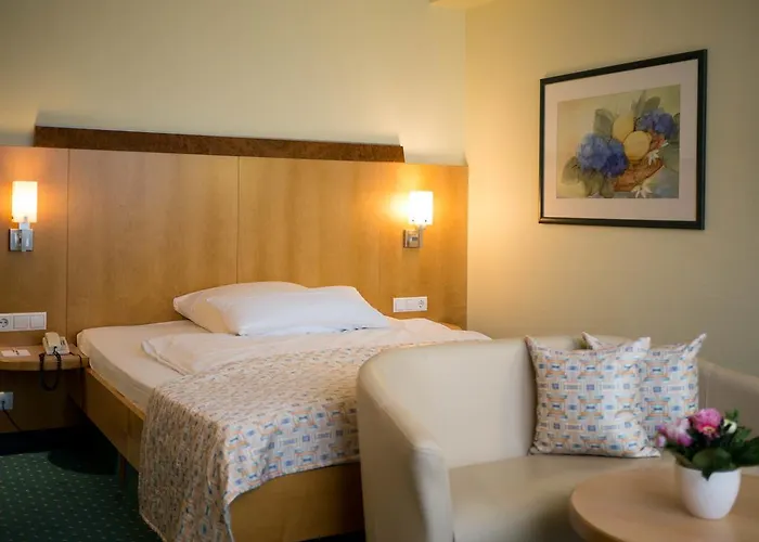 Kronenhotel Otel Stuttgart