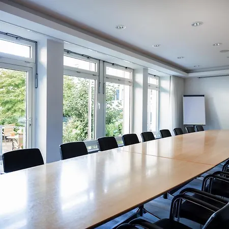 クローネンホテル ホテル 4*