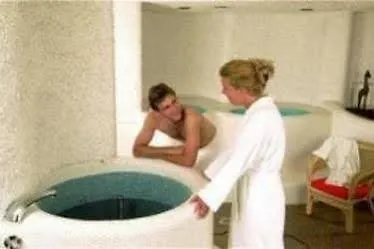 クローネンホテル